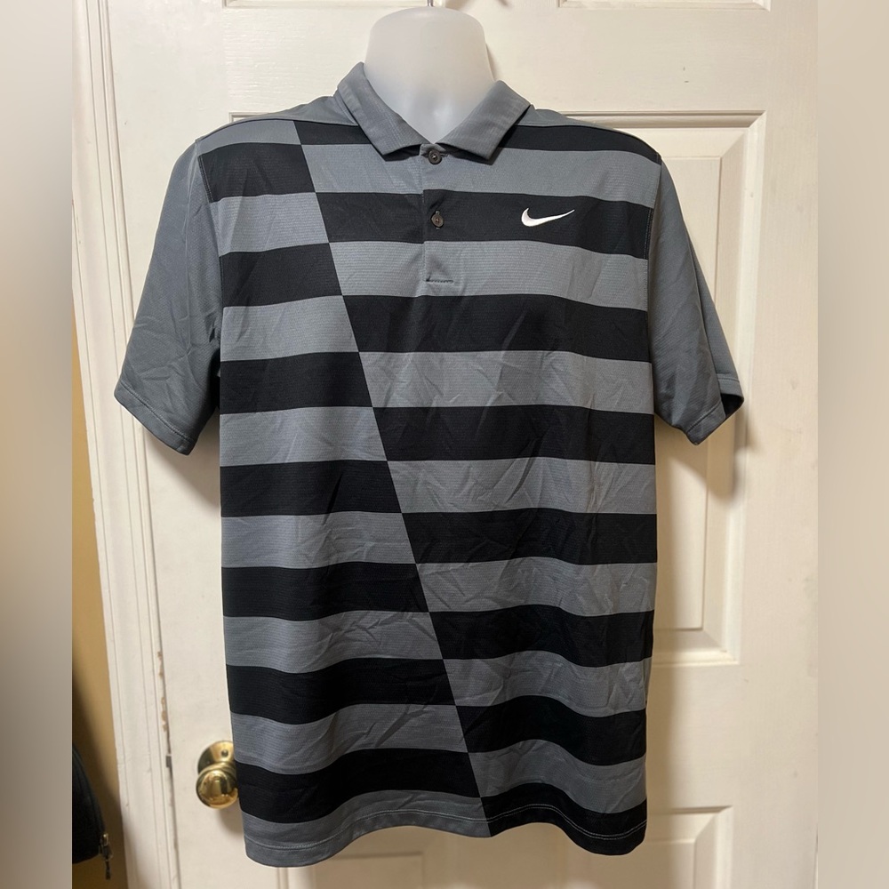 Men’s Nike Dri Fit Tiger woods collection golf polo